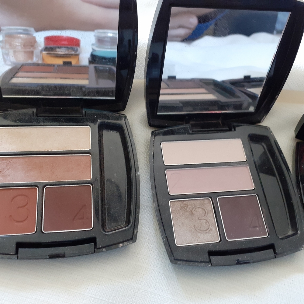 Makeup bundle - Picture 3 of 3